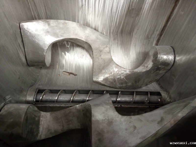 500L真空螺杆挤出捏合机